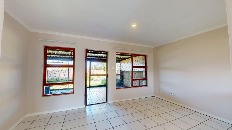 2 Bedroom Property for Sale in Kabega Park Eastern Cape